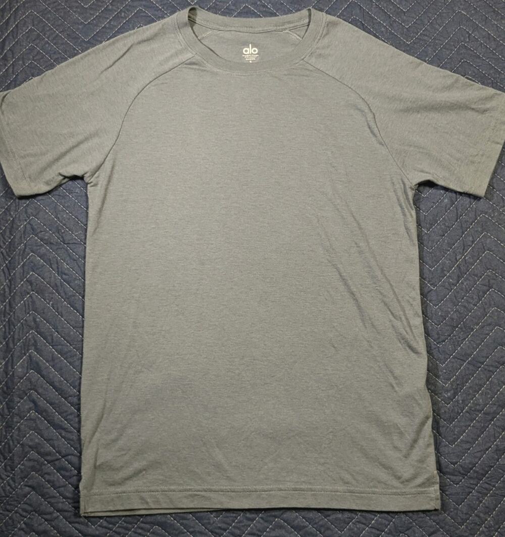 Alo Men's Small Triumph Raglan T Shirt Gray Yoga Performance